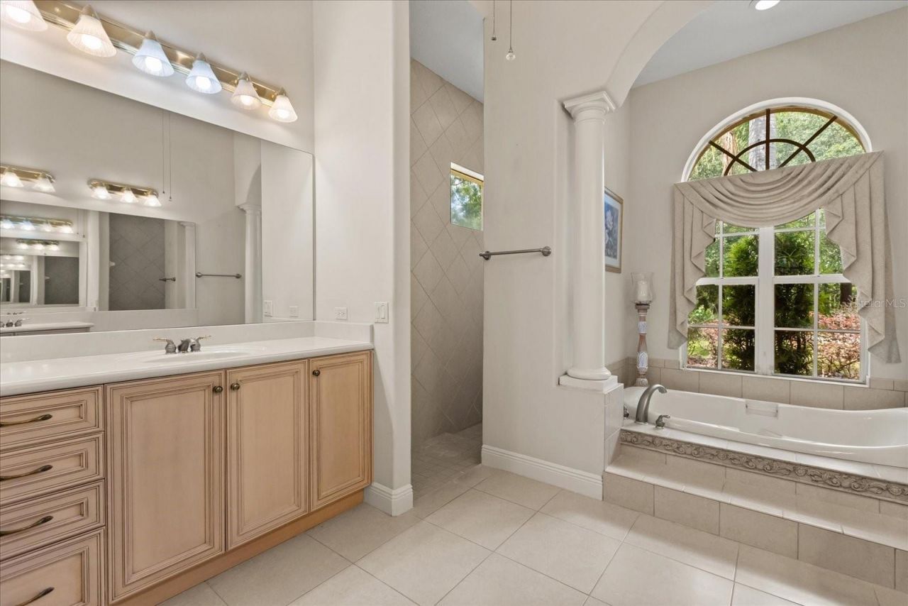 420 Valley Stream Drive, Geneva, FL 32732 Photo