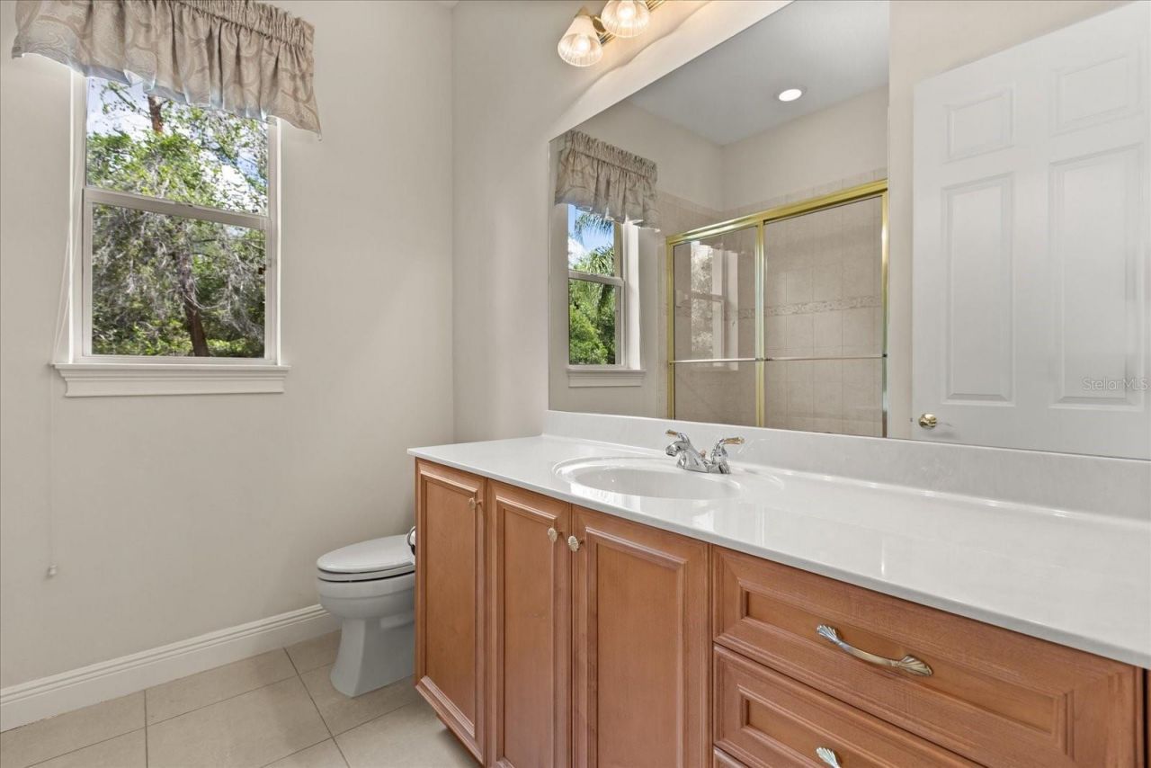 420 Valley Stream Drive, Geneva, FL 32732 Photo