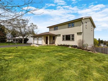 4175 Old Winding, Syracuse, NY 13215