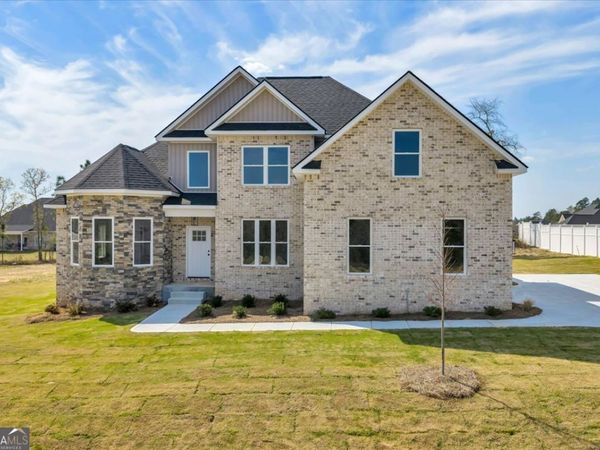 444 Burlington Drive, Macon, GA 31052