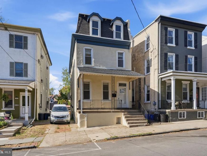 3547 Indian Queen Lane, Philadelphia, PA 19129 Main Photo