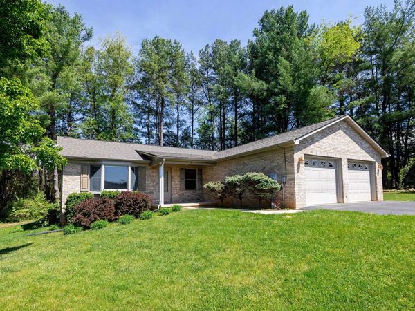 7 BLUE RIDGE CT, LURAY, VA 22835
