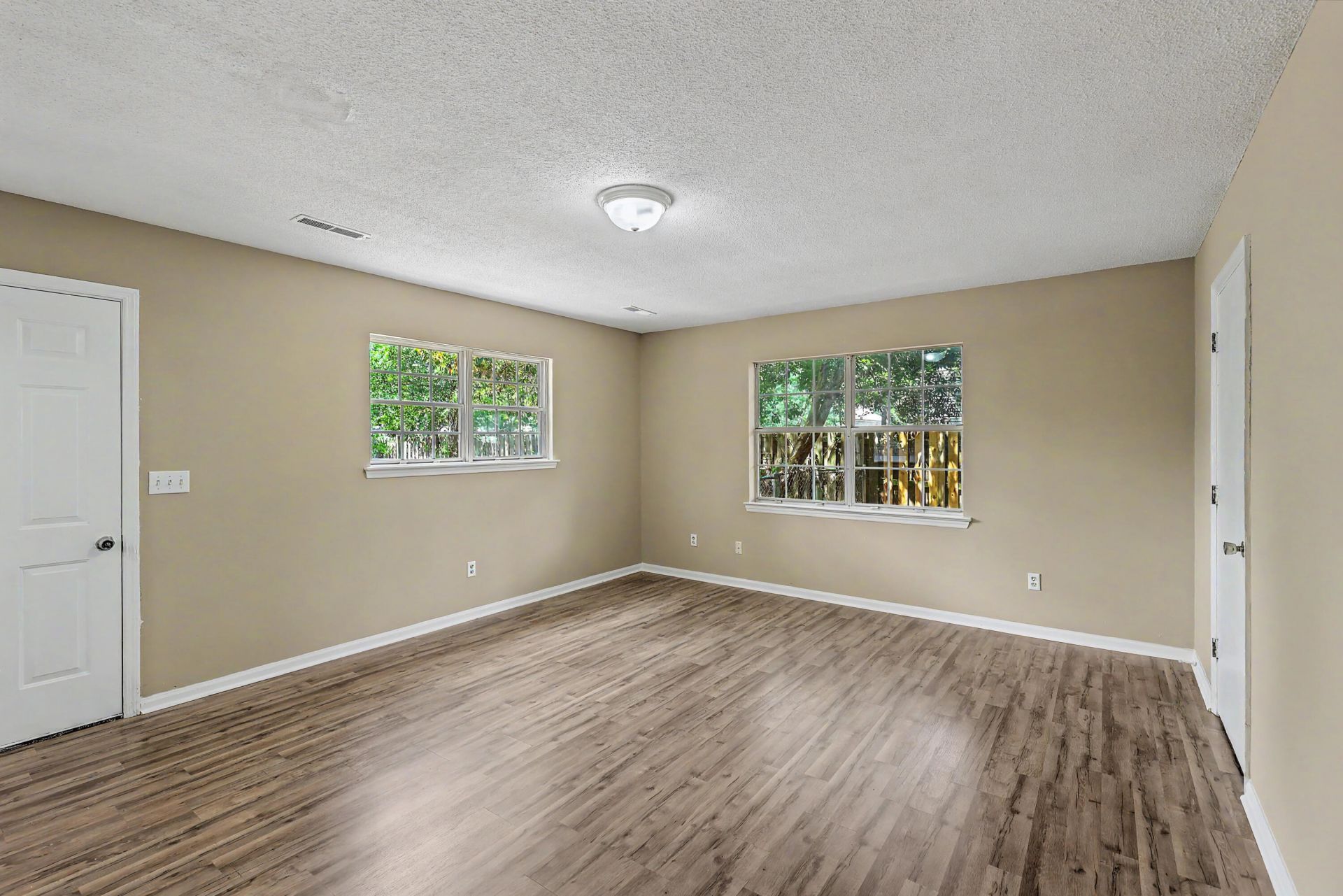 125 Cottonwood Drive Photo 14