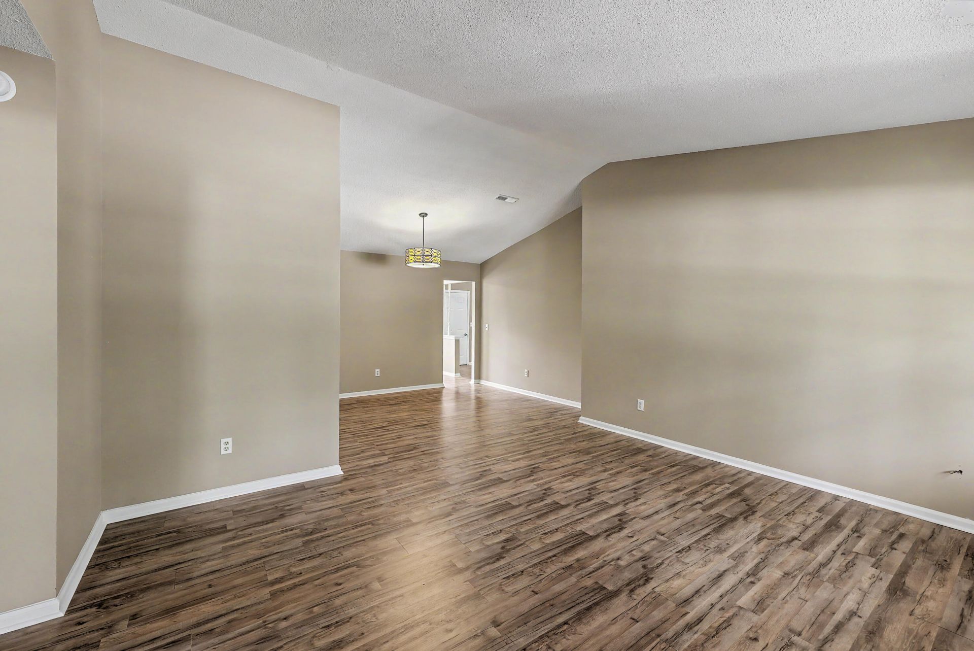 125 Cottonwood Drive Photo 7