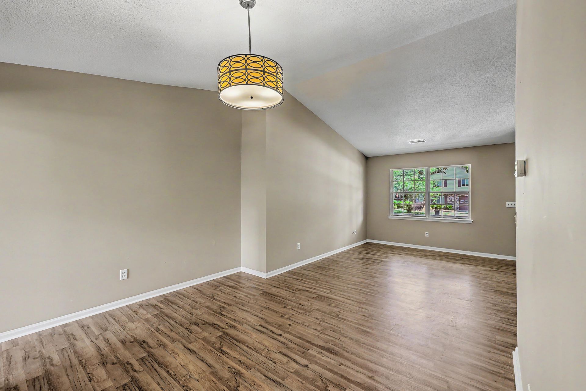 125 Cottonwood Drive Photo 9