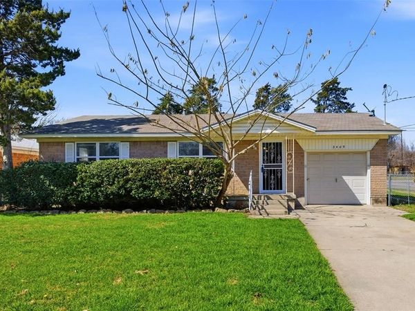 3409 Heather Lane , Denton, TX 76209