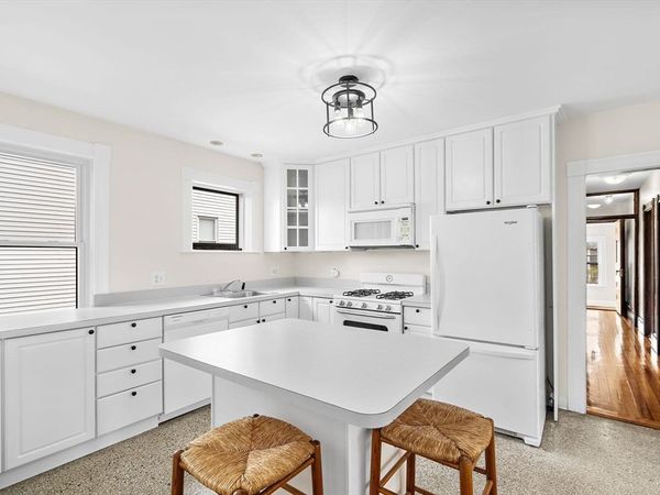 15 Hull St, Unit 2, Belmont, MA 02478