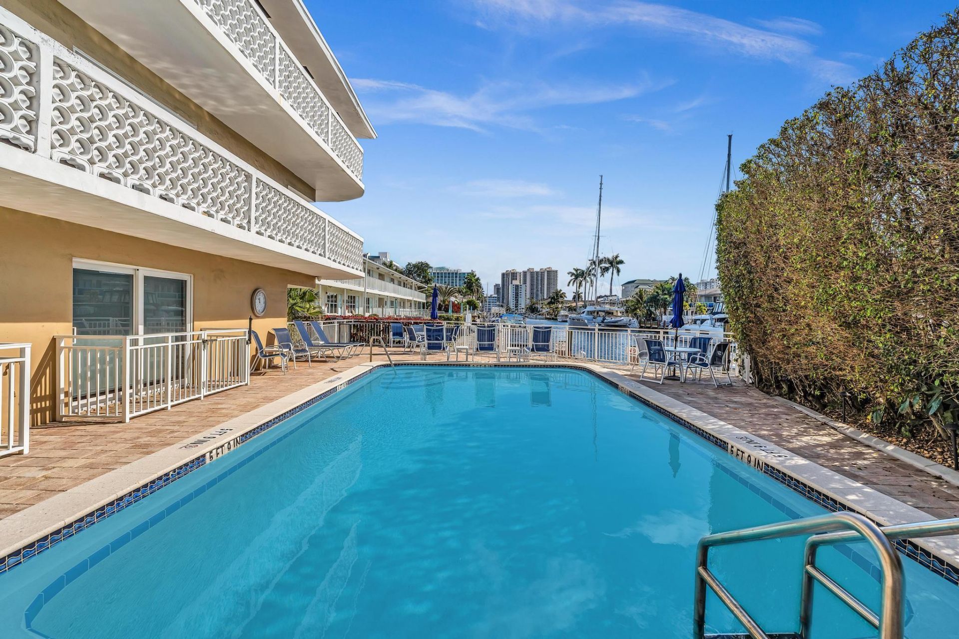 3220 Bayview Drive, Unit 211, Fort Lauderdale, FL 33306 Photo