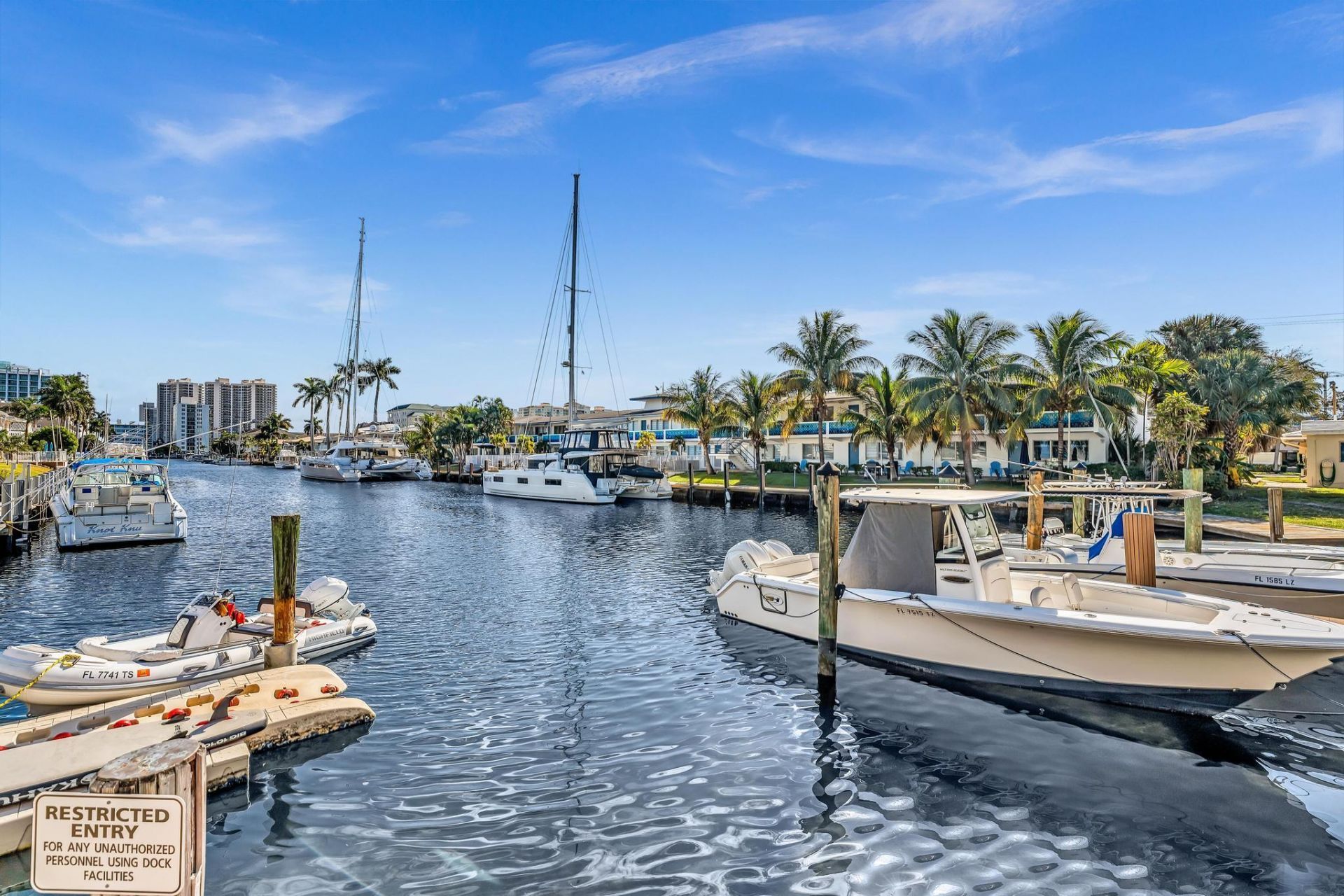 3220 Bayview Drive, Unit 211, Fort Lauderdale, FL 33306 Photo