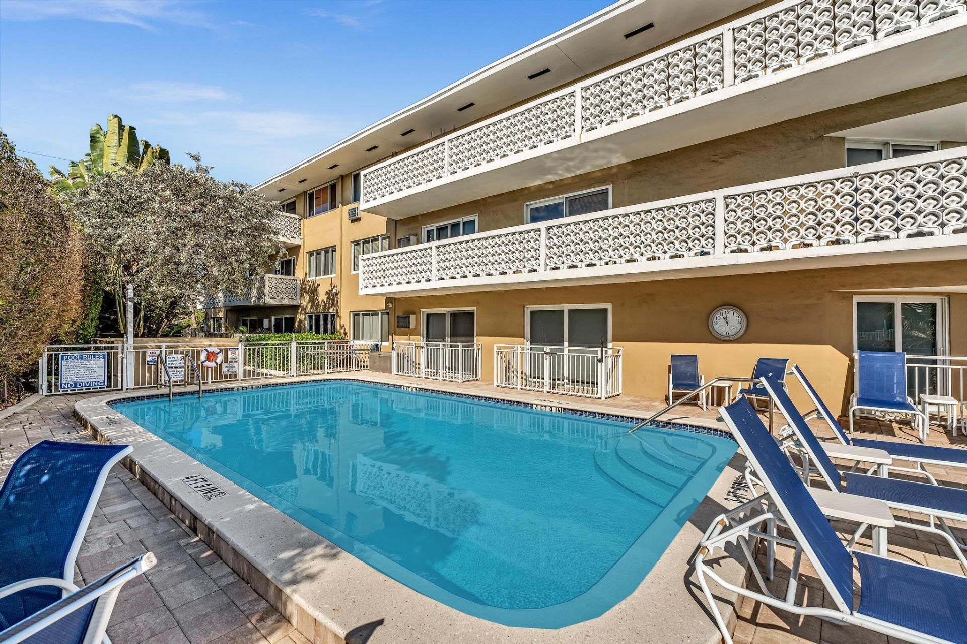 3220 Bayview Drive, Unit 211, Fort Lauderdale, FL 33306 Photo