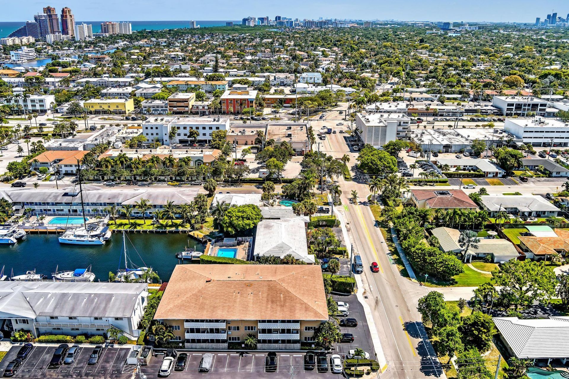 3220 Bayview Drive, Unit 211, Fort Lauderdale, FL 33306 Photo