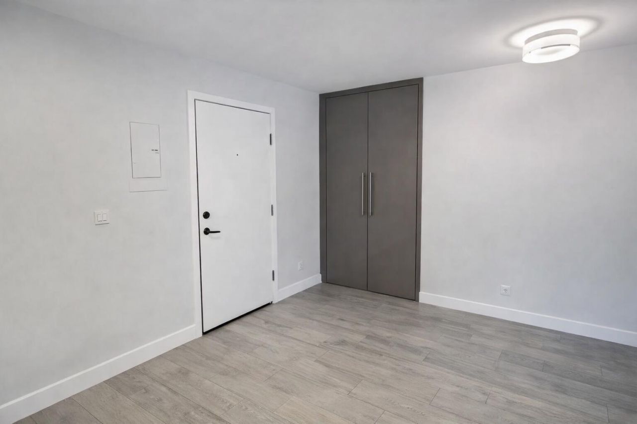 3220 Bayview Drive, Unit 211, Fort Lauderdale, FL 33306 Photo