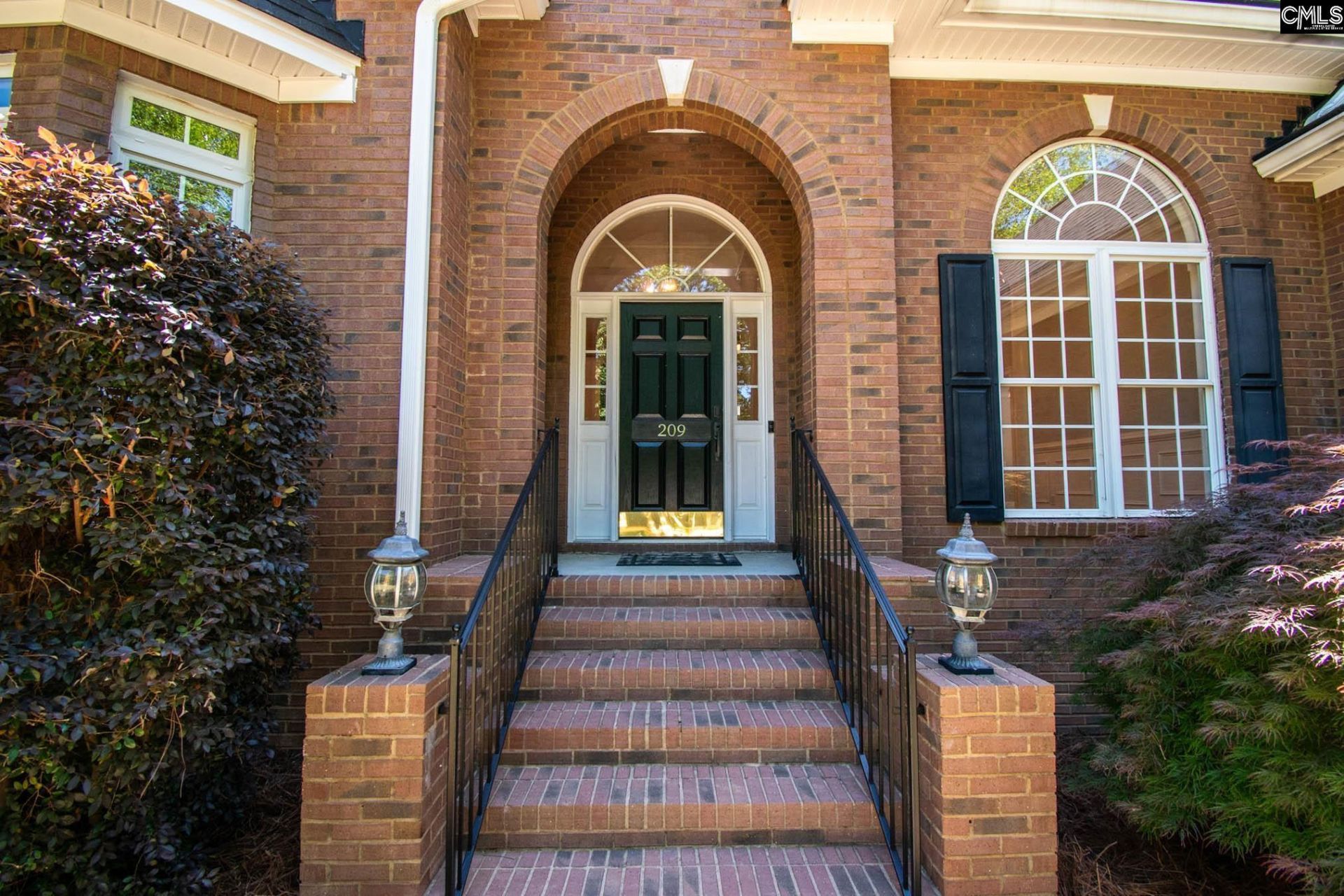 209 Kelsey Glen Drive  Photo 4