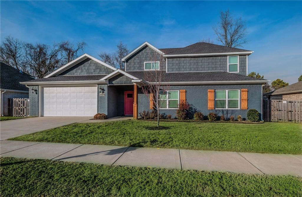 350 W Kinniburgh Drive, Farmington, AR 72730 Main Photo