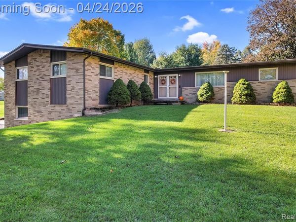 8300 Lawrence Avenue , Augusta Twp, MI 48197