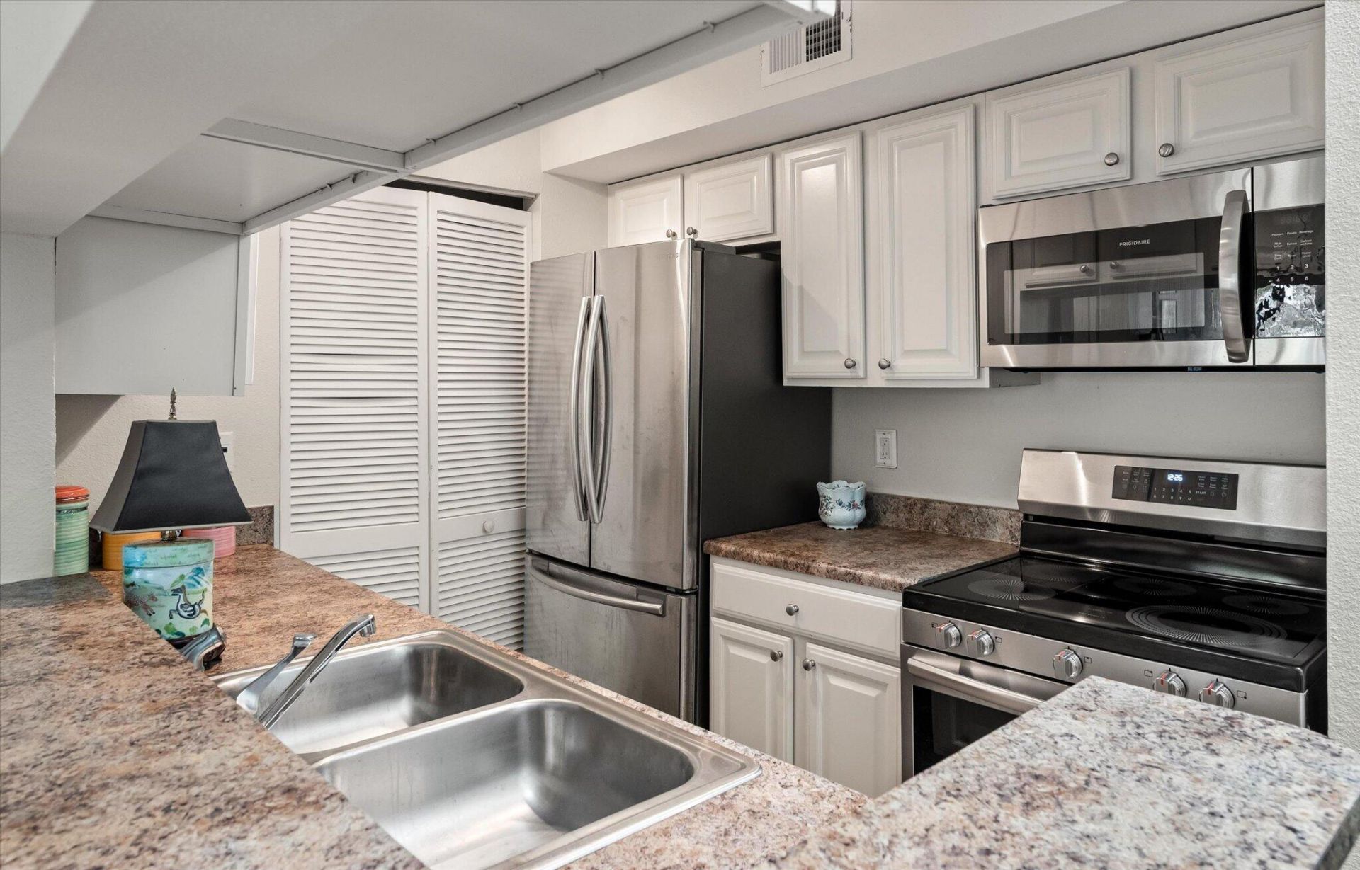 1481 Center Street Photo 13