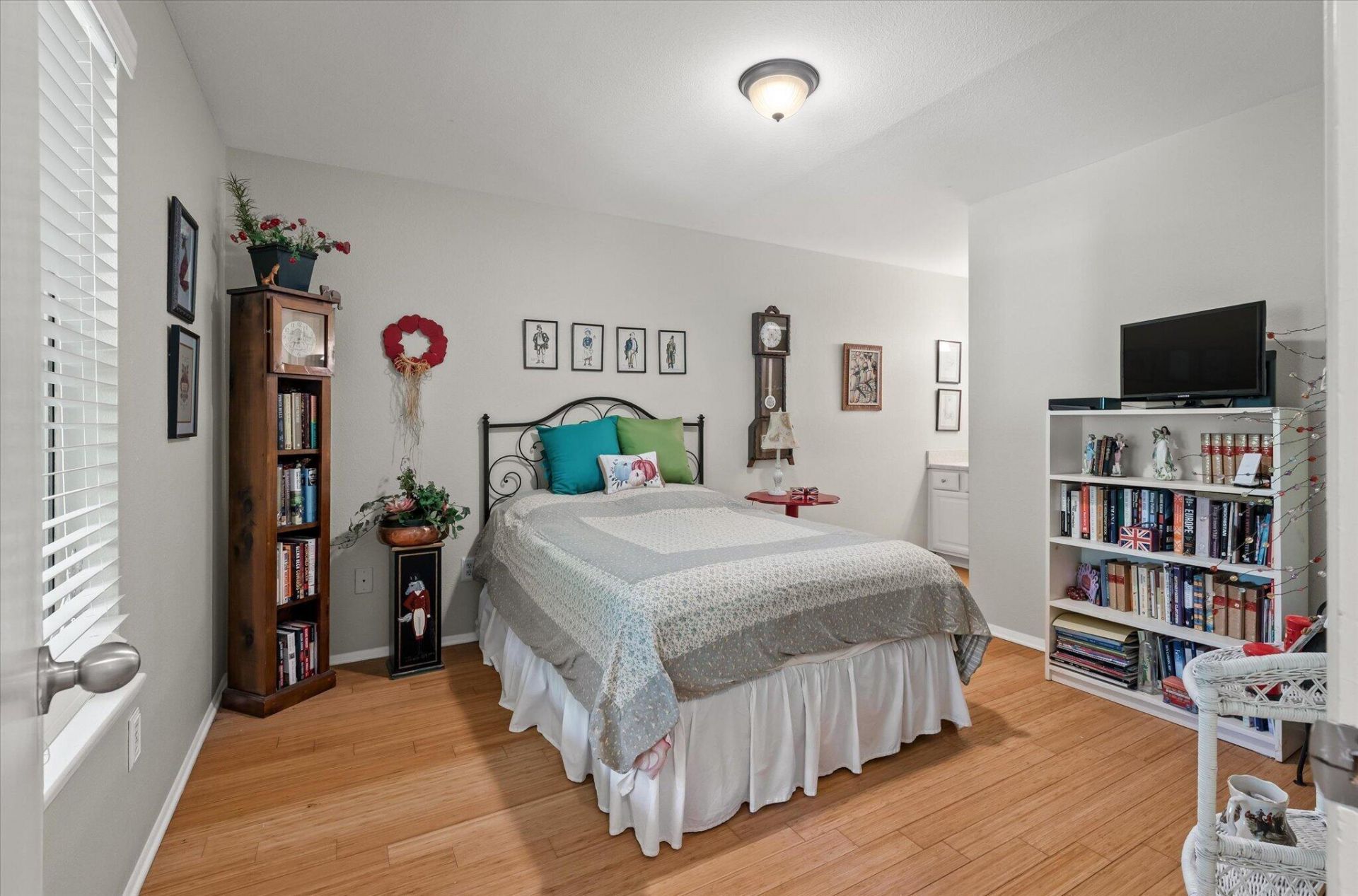 1481 Center Street Photo 21