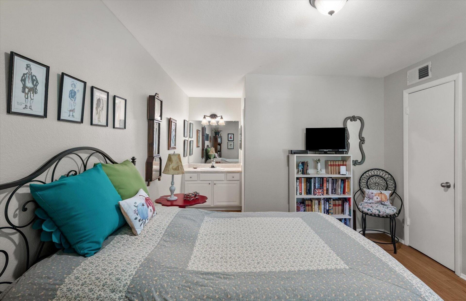 1481 Center Street Photo 22