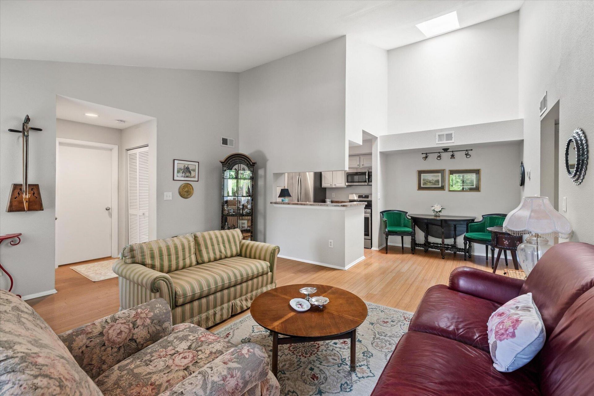 1481 Center Street Photo 6