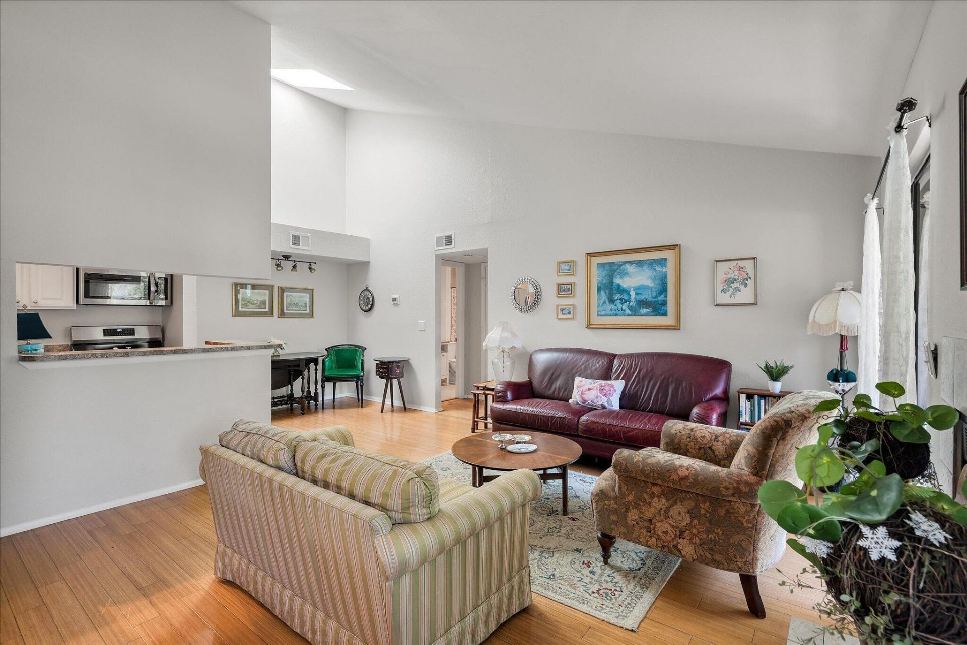 1481 Center Street Photo 9