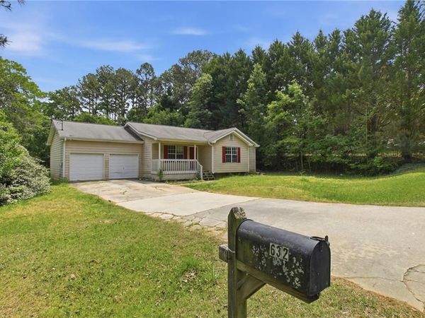 632 Jockey Lane , Auburn, GA 30011