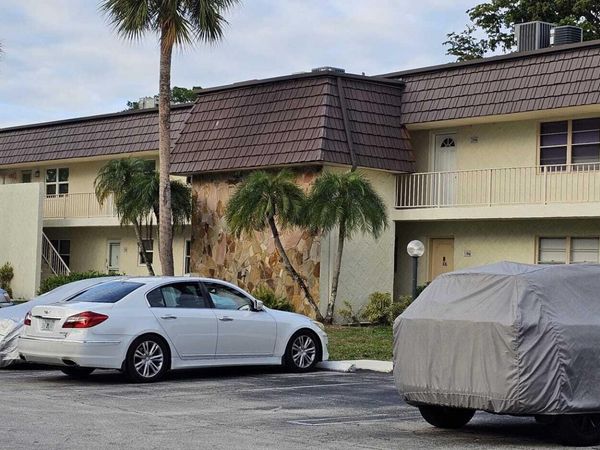 12005 Poinciana Boulevard, Unit 102, Royal Palm Beach, FL 33411