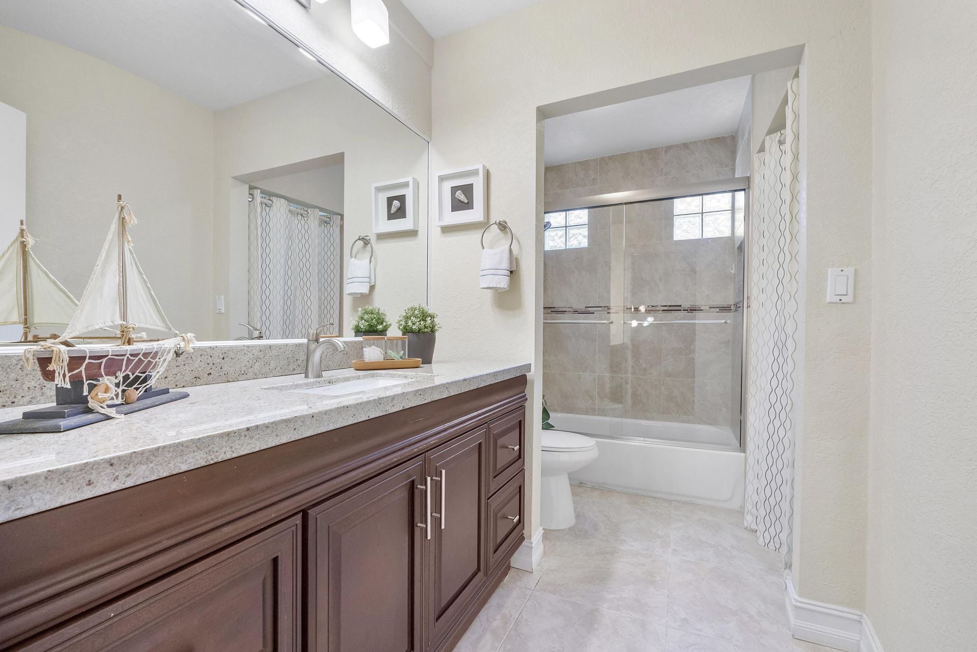 11377 Lakeview Drive, Coral Springs, FL 33071 Photo