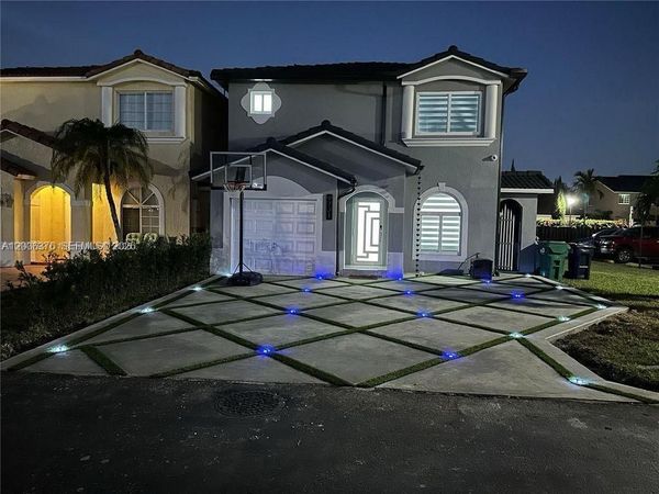 9721 SW 162nd Ct , Miami, FL 33196