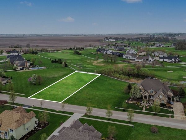 7633 Fairway Drive , Yorkville, IL 60560