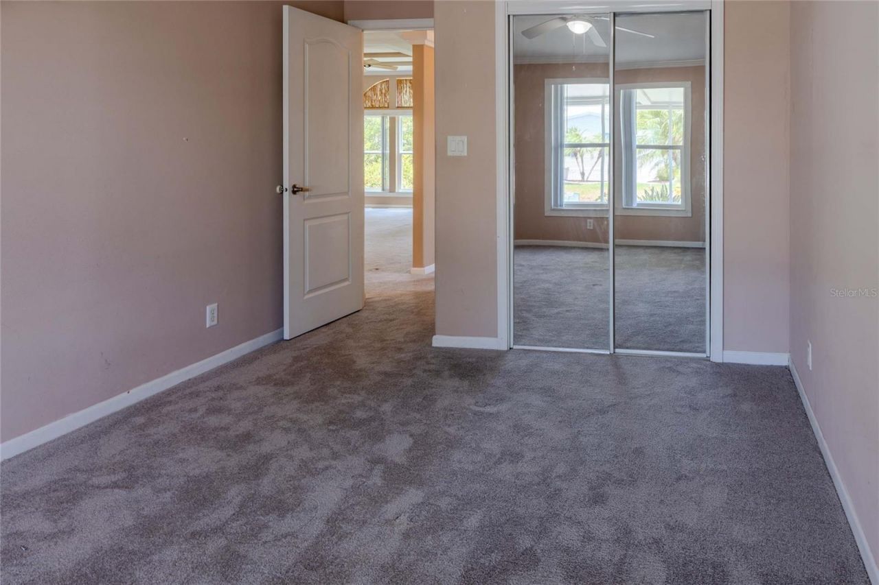 8410 Castle Garden Road, Palmetto, FL 34221 Photo