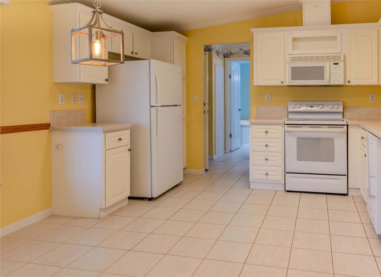8410 Castle Garden Road, Palmetto, FL 34221 Photo