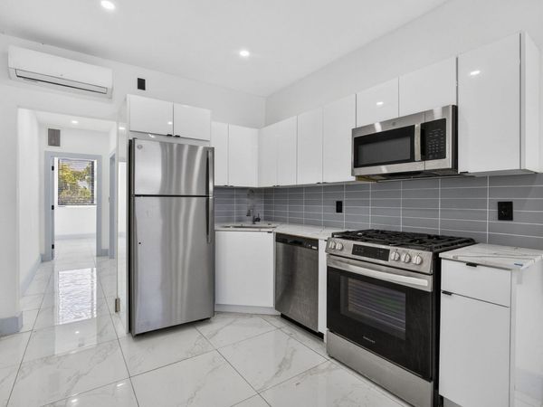 2032 N Dixie Highway, Unit 15, West Palm Beach, FL 33407