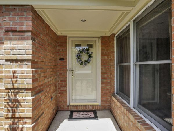 3122 Kingsmead, Dublin, OH 43017