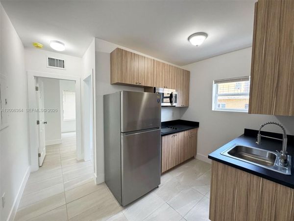 1631 NW 3 St , Unit 3, Miami, FL 33125