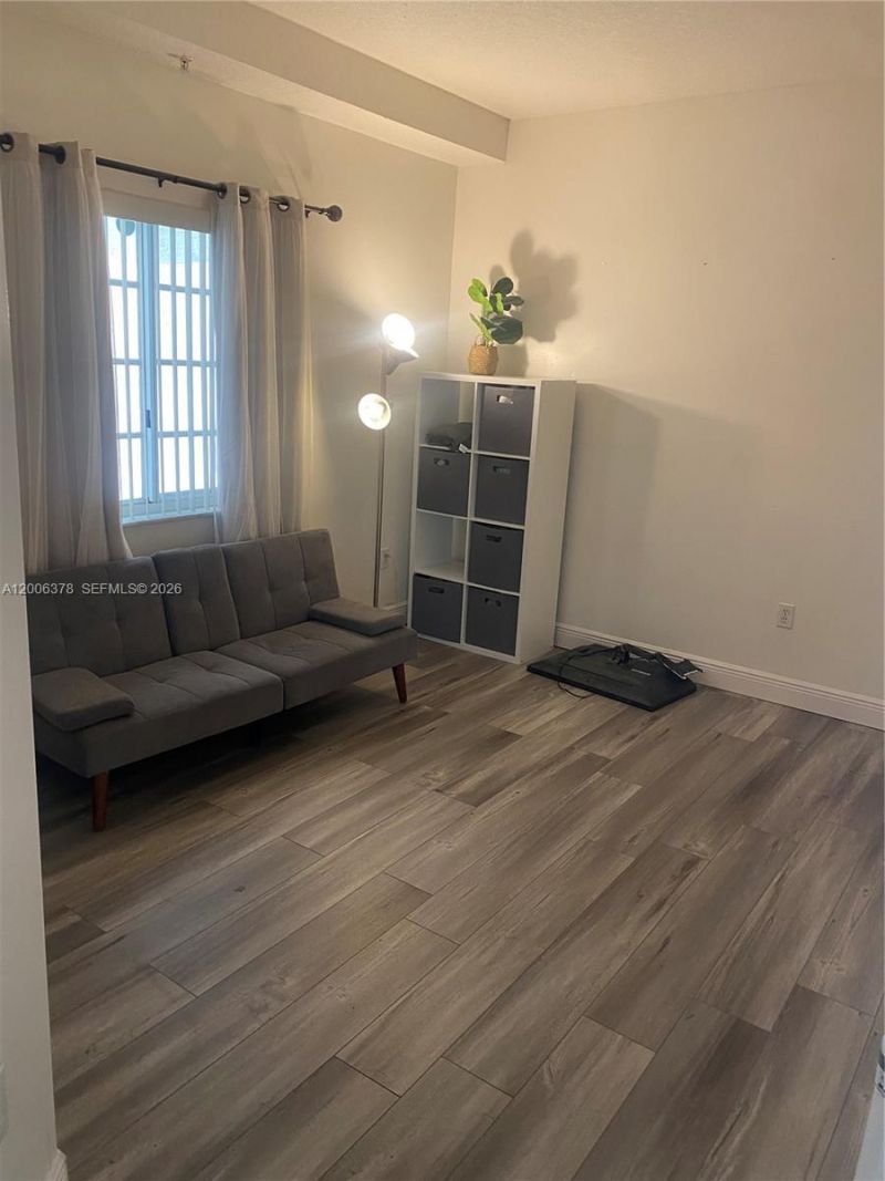 17405 NW 75th Pl , Unit 107, Hialeah, FL 33015 Photo