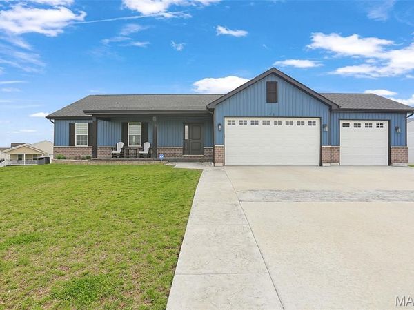 40 Mill Point Court , Moscow Mills, MO 63362