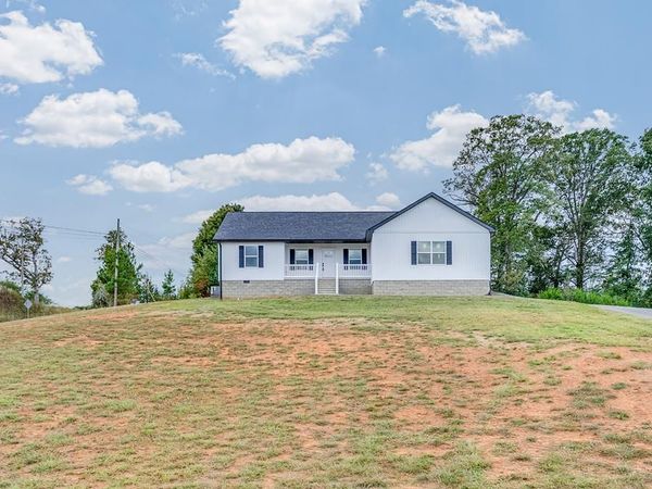 121 Hutchings College Rd, Sparta, TN 38583