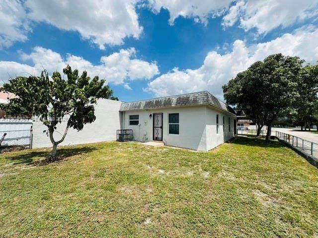 3929 NW 207th St Rd, Miami Gardens, FL 33055 Photo