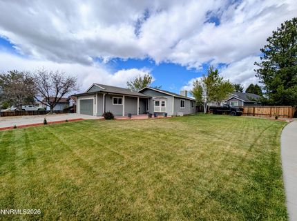 1420 Berry Lane, Gardnerville, NV 89460 Photo