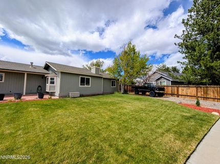 1420 Berry Lane, Gardnerville, NV 89460 Photo
