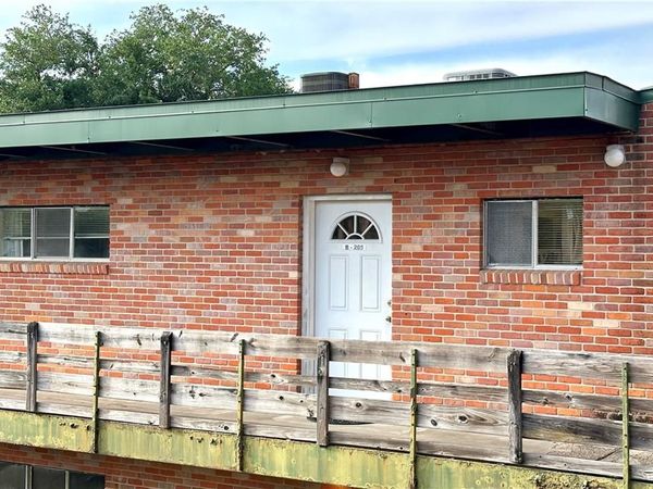 3838 PONTCHARTRAIN Drive , Unit B-205, Slidell, LA 70458