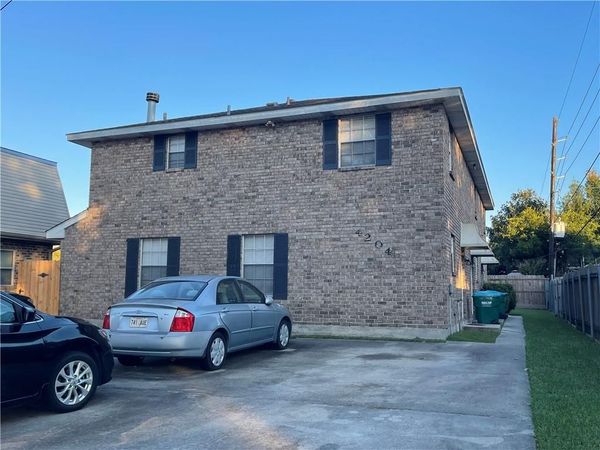 4204 CHATEAU Boulevard, Unit A, Kenner, LA 70065