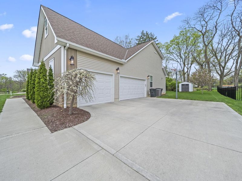 136 Mainsail Drive , Westerville, OH 43081 Photo 4