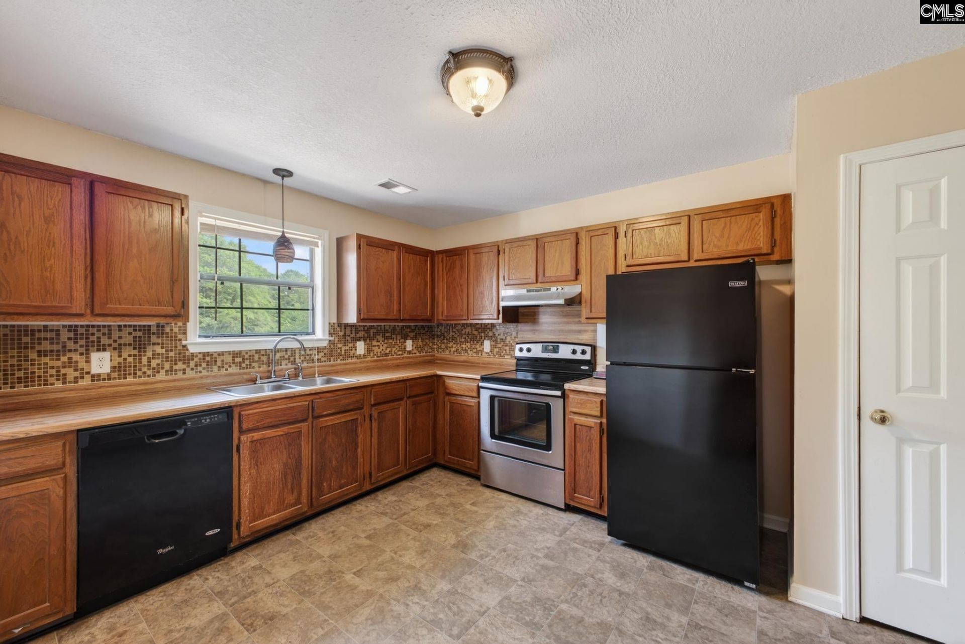 1017 Blackbird Road  Photo 7