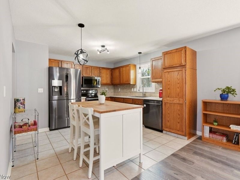 2104 Van Oaks Drive , Twinsburg, OH 44087 Photo 21