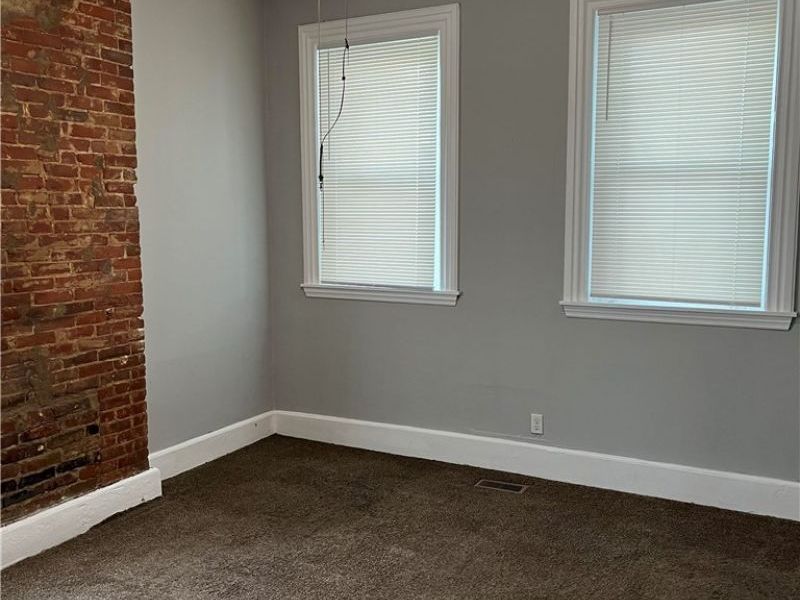 2000 Seymour Avenue, Cleveland, OH 44113 Photo 11