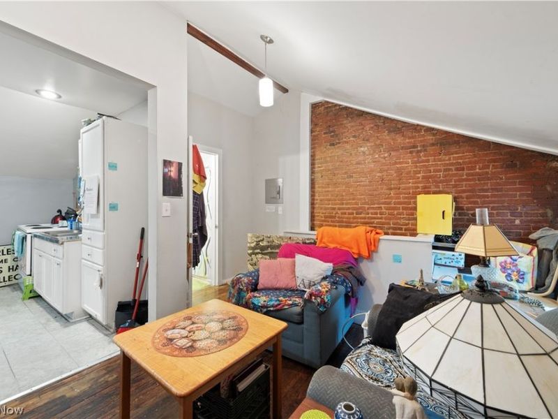 2000 Seymour Avenue, Cleveland, OH 44113 Photo 5