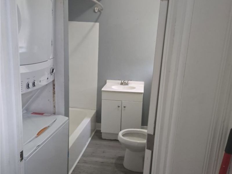 2000 Seymour Avenue, Cleveland, OH 44113 Photo 9