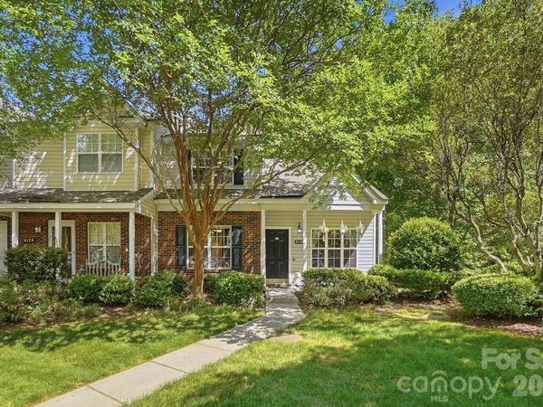 8170 Rudolph Road , Charlotte, NC 28216