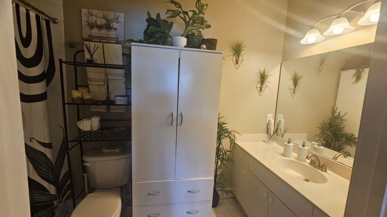 1145 Golden Lakes Boulevard, Unit 725, West Palm Beach, FL 33411 Photo